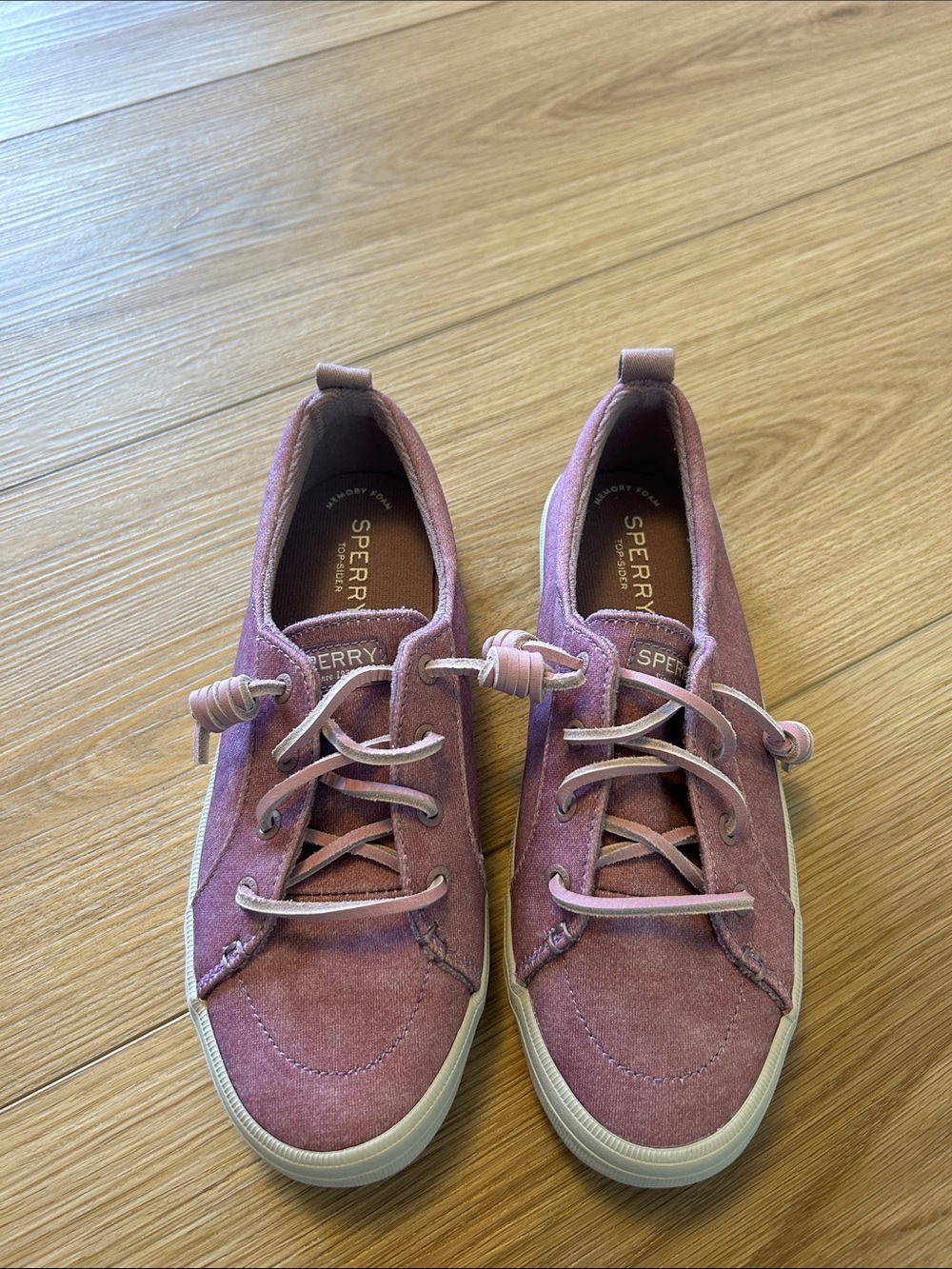 Sperry Women’s Casual Lace-Up Sneakers
